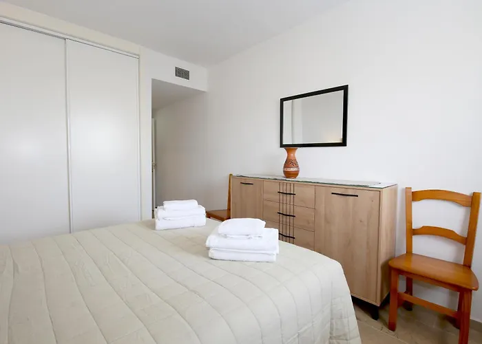 Apartment Port R-faro *